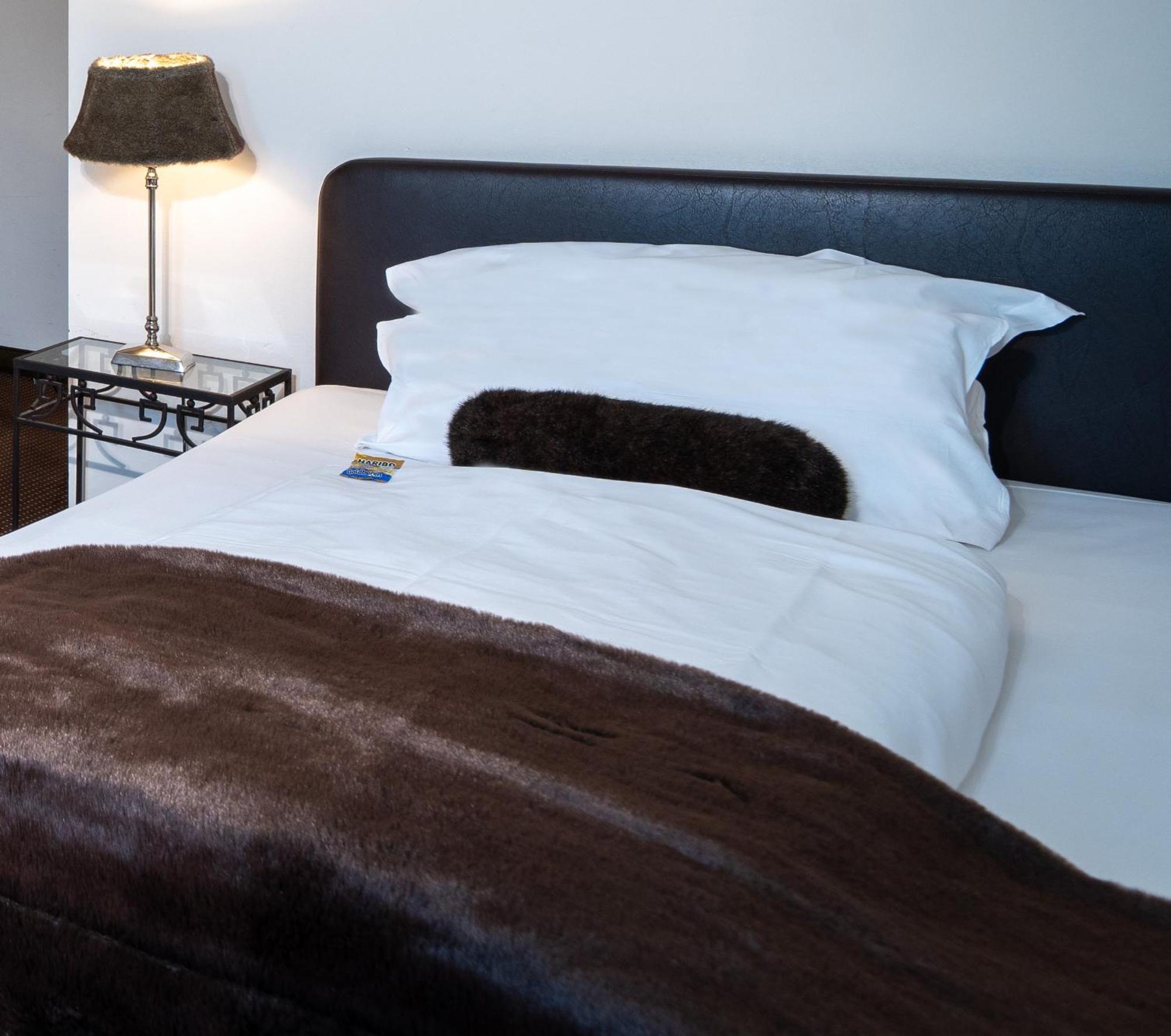 Hotel Medo Koeln Екстериор снимка