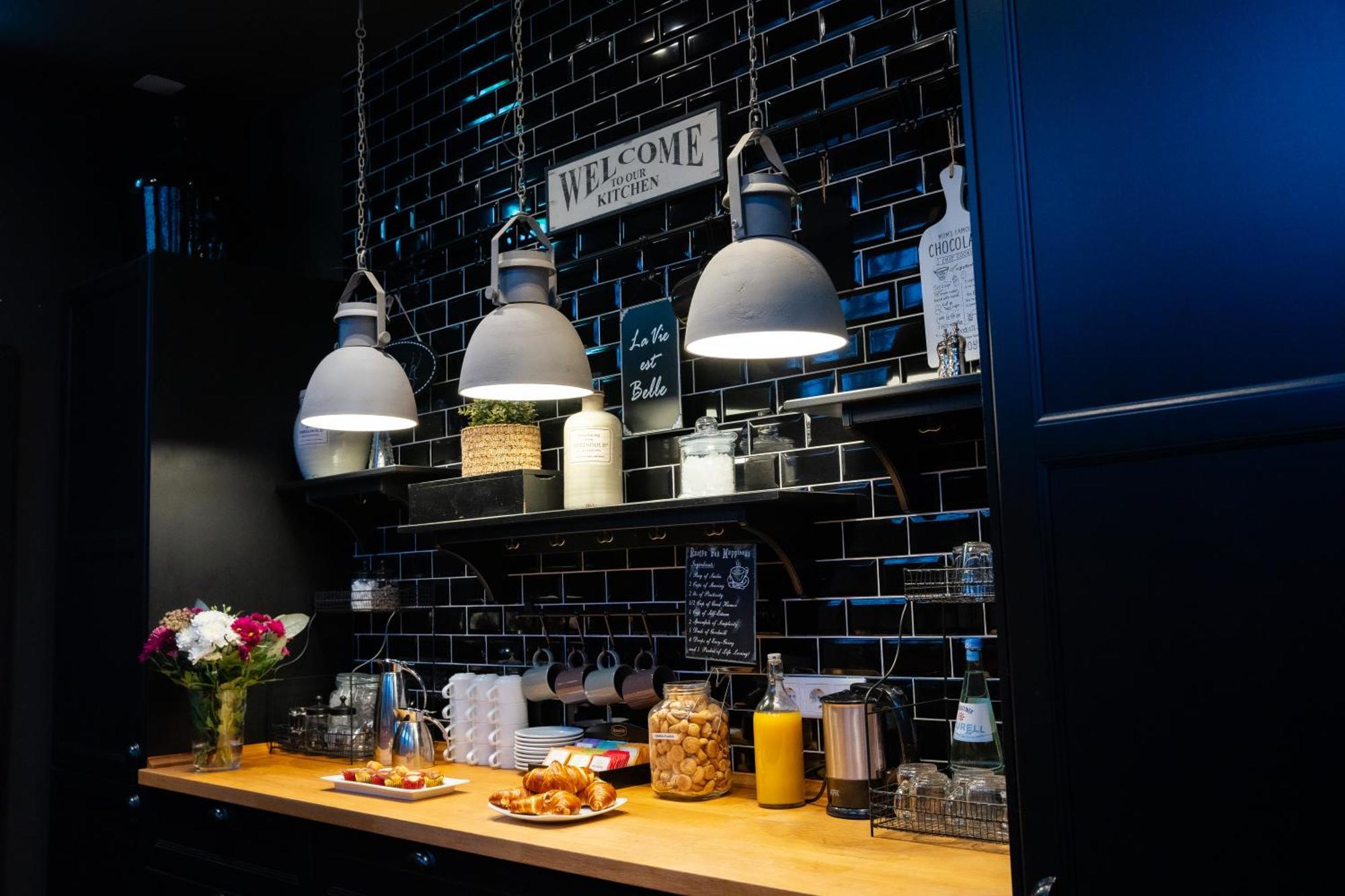 Hotel Medo Koeln Екстериор снимка